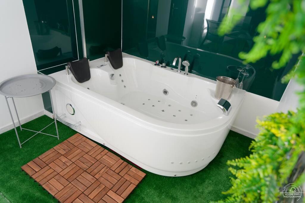 Suite Le Loft & Garden Et Spa By Nancyintimelounge Exterior photo